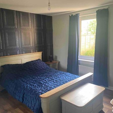 Lovely 2 Bedroom With Private Garden EDI Exterior foto